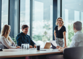 employee meeting on safety culture